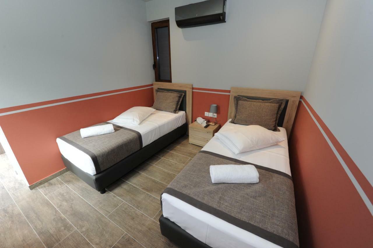 מישטראש Camping & Bungalows Castle View מראה חיצוני תמונה