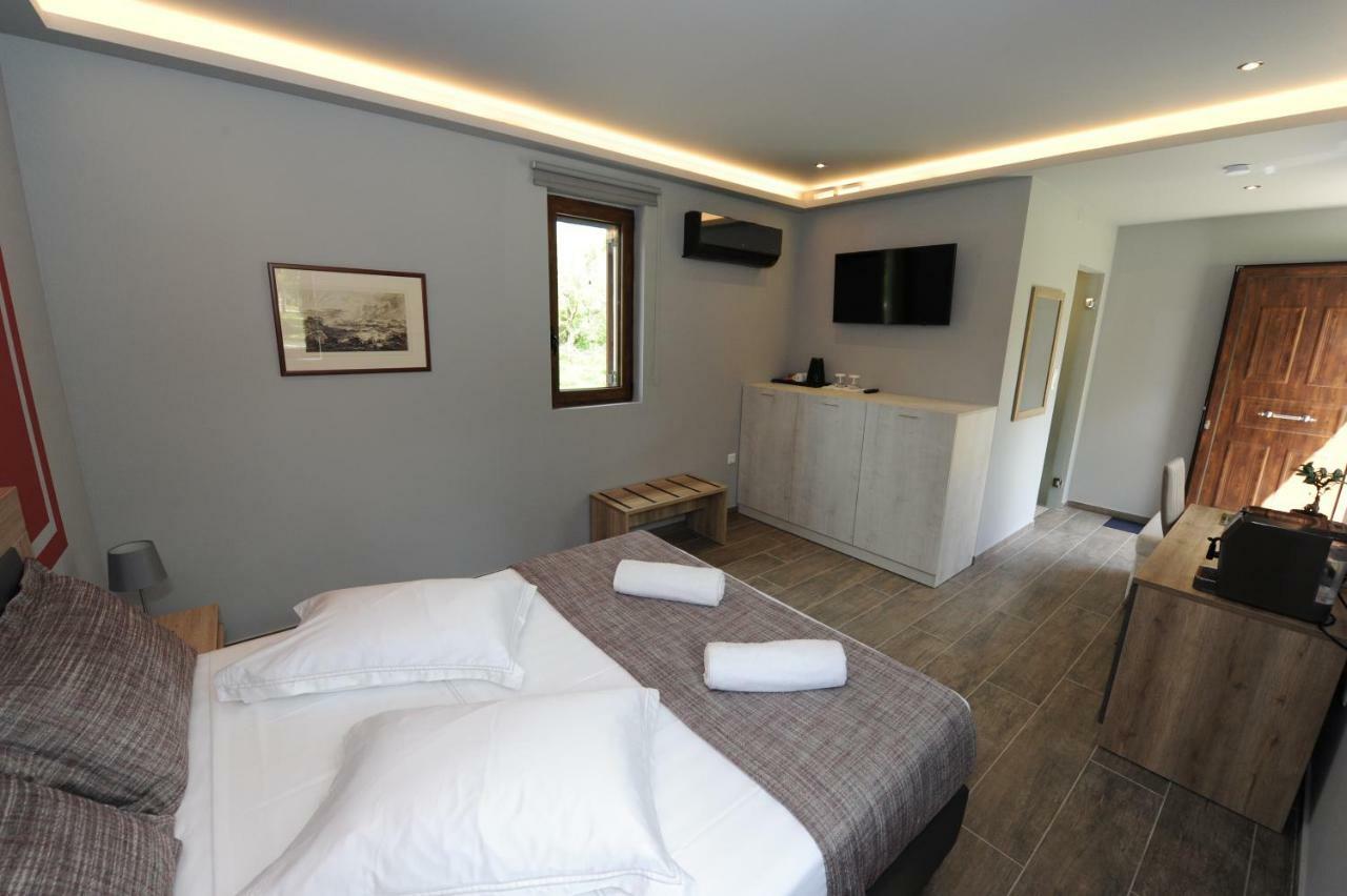 מישטראש Camping & Bungalows Castle View מראה חיצוני תמונה