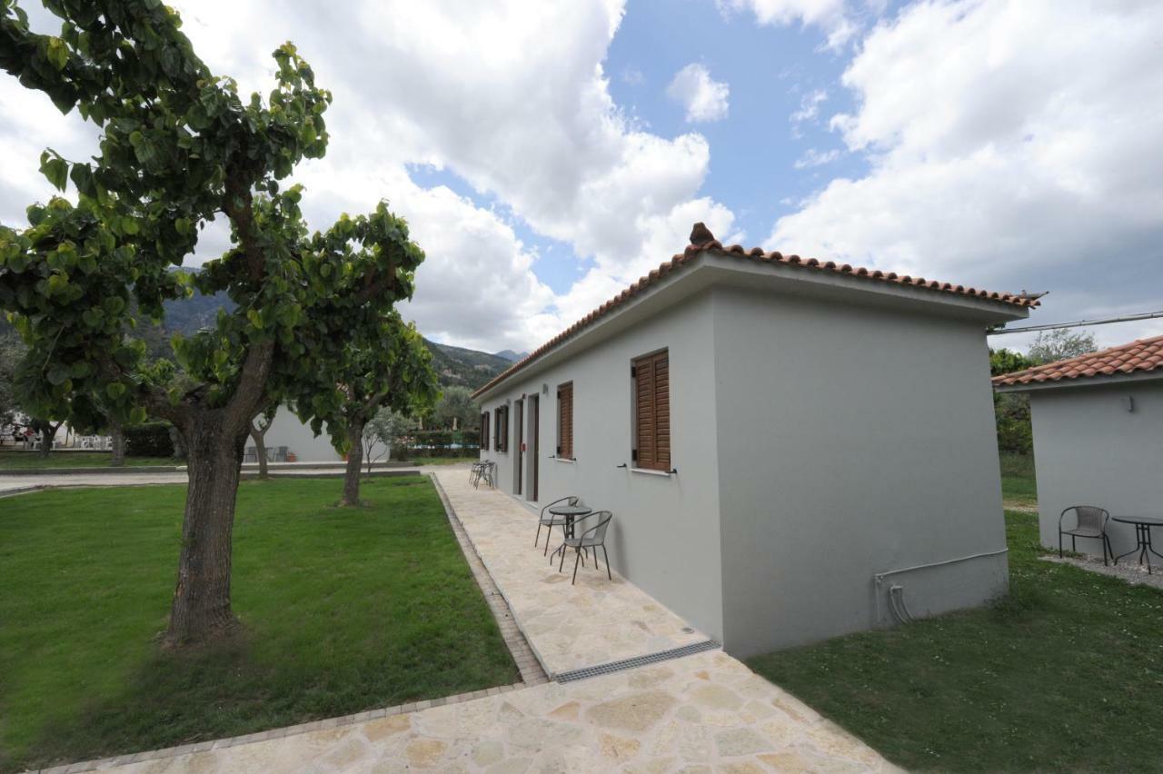 מישטראש Camping & Bungalows Castle View מראה חיצוני תמונה